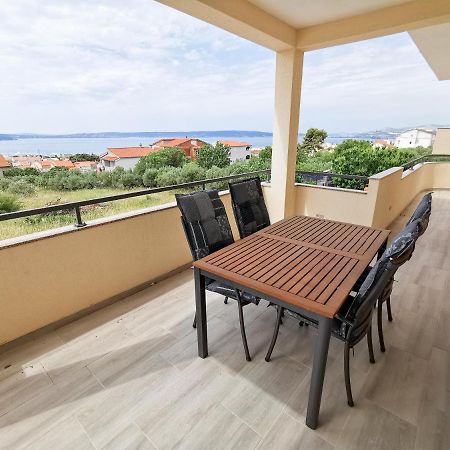 A4 Apartmani Kevic Kaštela Exterior foto