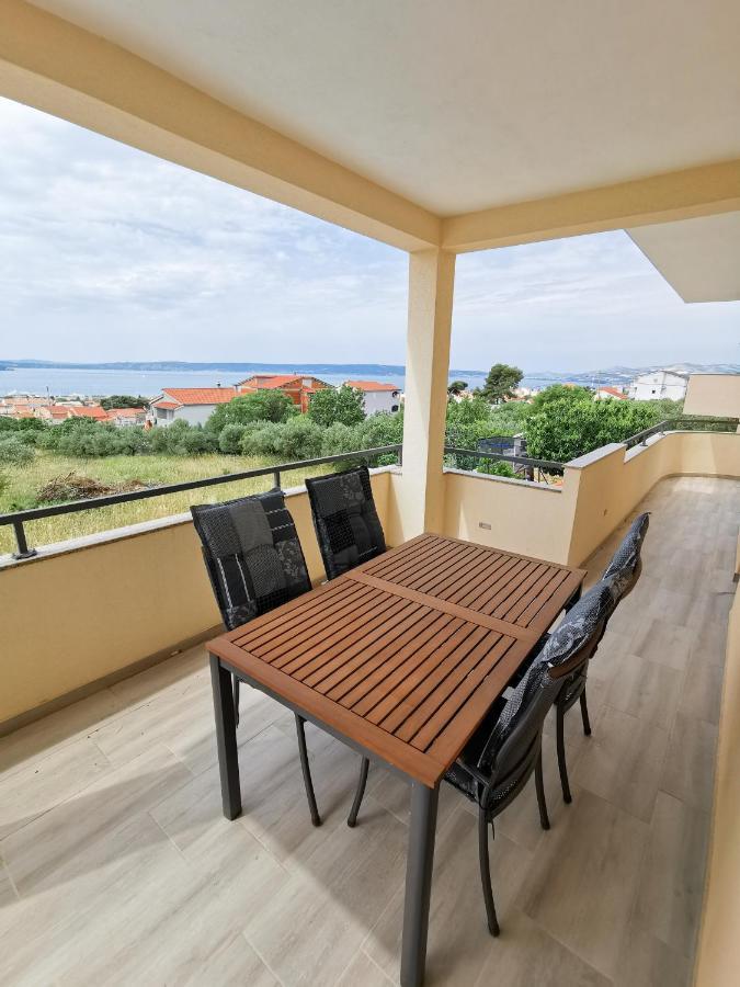 A4 Apartmani Kevic Kaštela Exterior foto